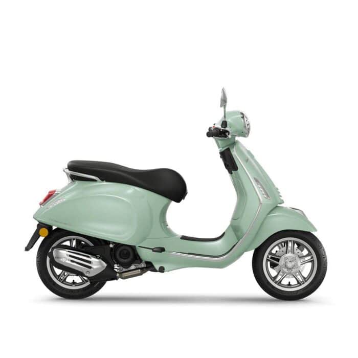 Vespa Primavera 50 Gruen Amabile 2024.jpg