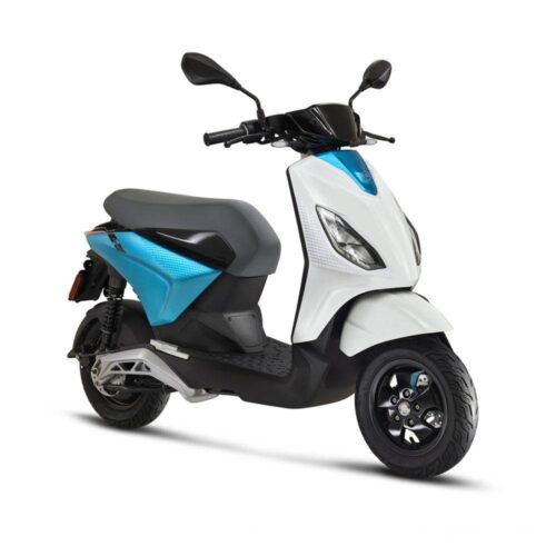 Piaggio ONE blau arctic 2.jpg